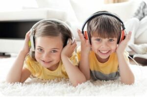 Dino Lingo chansons langues étrangères en ligne pour enfants Dino Lingo chansons langues étrangères en ligne pour enfants